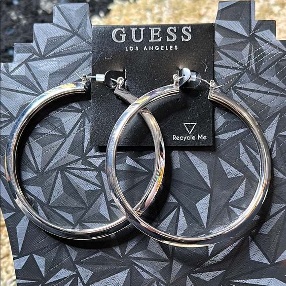 Guess Silver Statement Hoop Earrings 3 inch Hoop Silver NWT Gifts Silver Hoops - Picture 5 of 7
